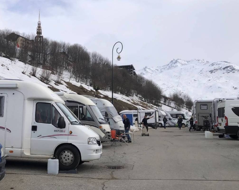 Stellplatz Saint-Martin-de-Belleville — Camperplaats in Saint-Martin-de-Belleville