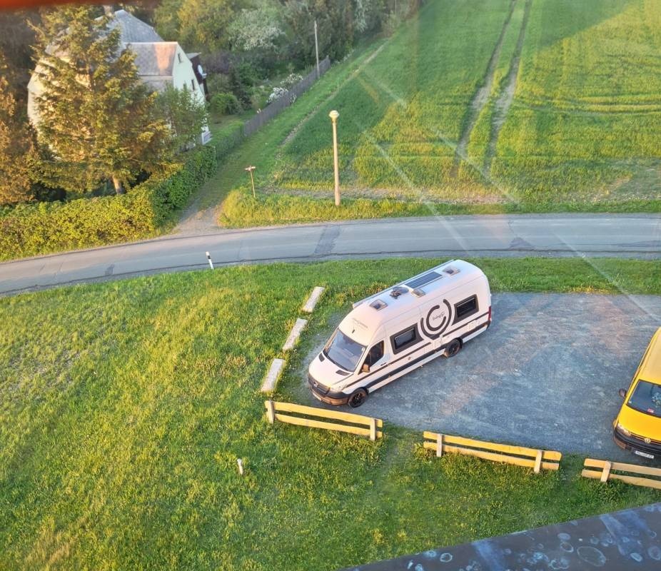 Übernachtungsparkplatz Landwüst — Стоянка з ночівлею in Markneukirchen-Siebenbrunn