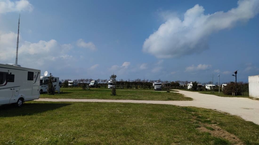 Stellplatz Saint-Denis-d'Oléron — Aire camping car in Saint-Denis-d'Oléron