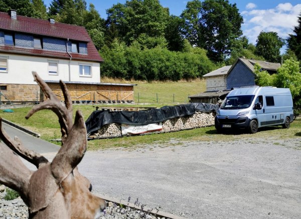 Umgeben von Rad- und Wanderwegen — Photo 2