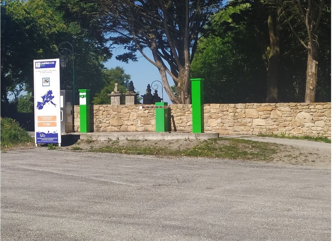 Stellplatz Locronan — Aire camping car in Locronan