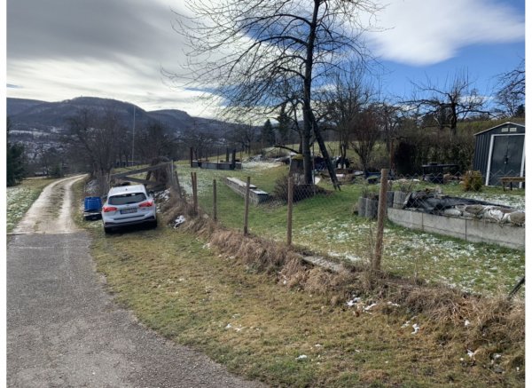 Stellplatz über den Dächern Pfullingens — Foto 3