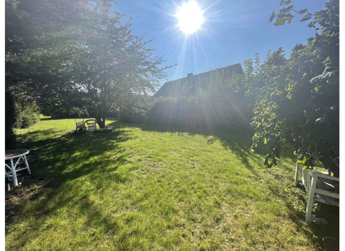 Zelten in einem gemütlichen Garten in der Nähe von verschiedenen Naturparks — Karavan Sitesi in Hohenwestedt