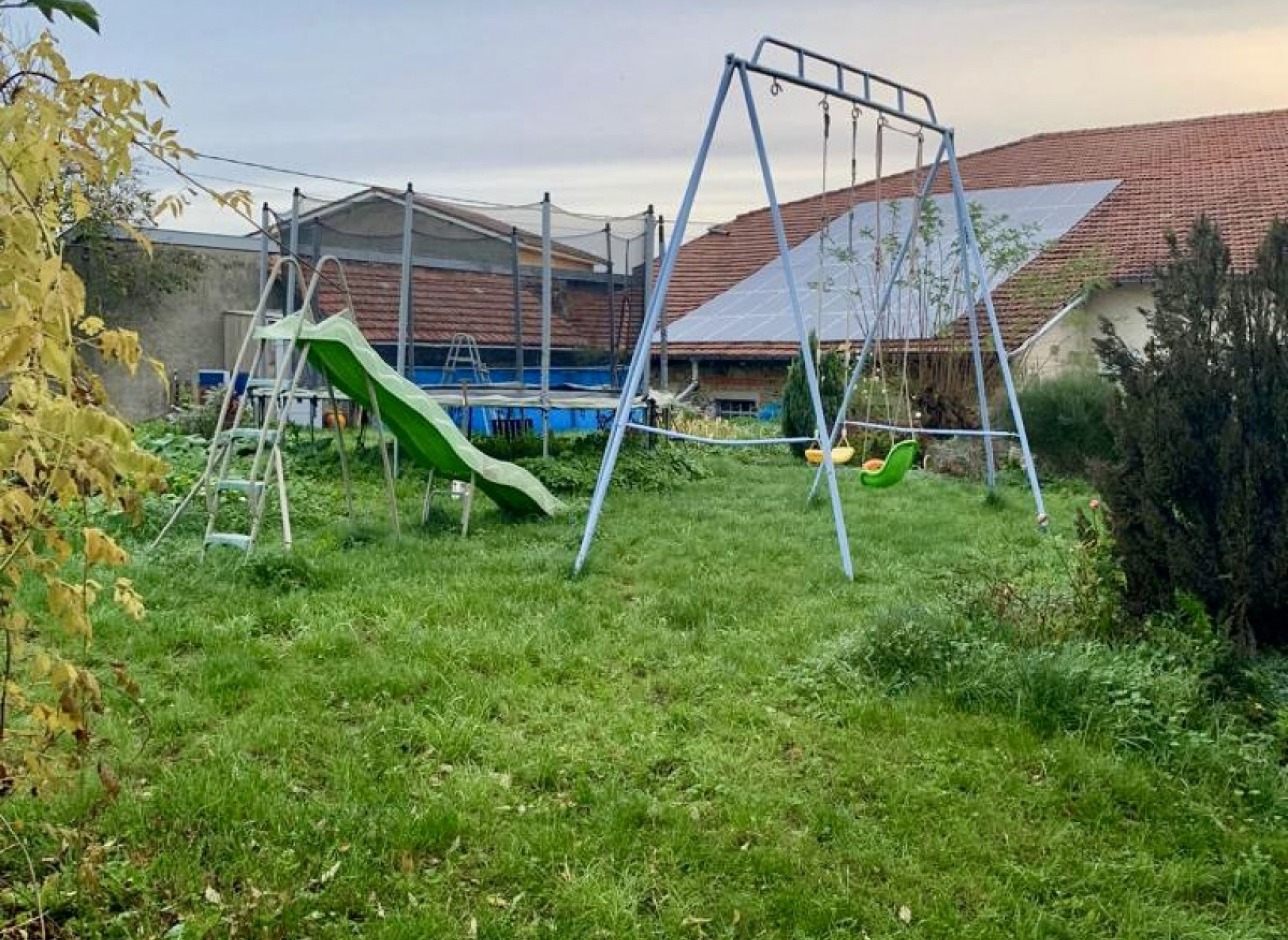 Wunderschön am Rande des Dorfes — Bobilplass in Saint-Paul