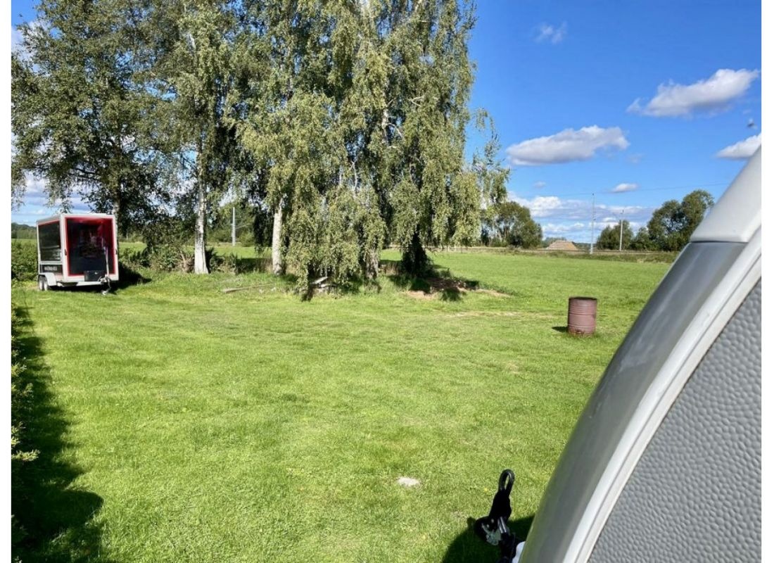 Vor den Toren Usedoms — Area Autocaravanas in Groß Kiesow