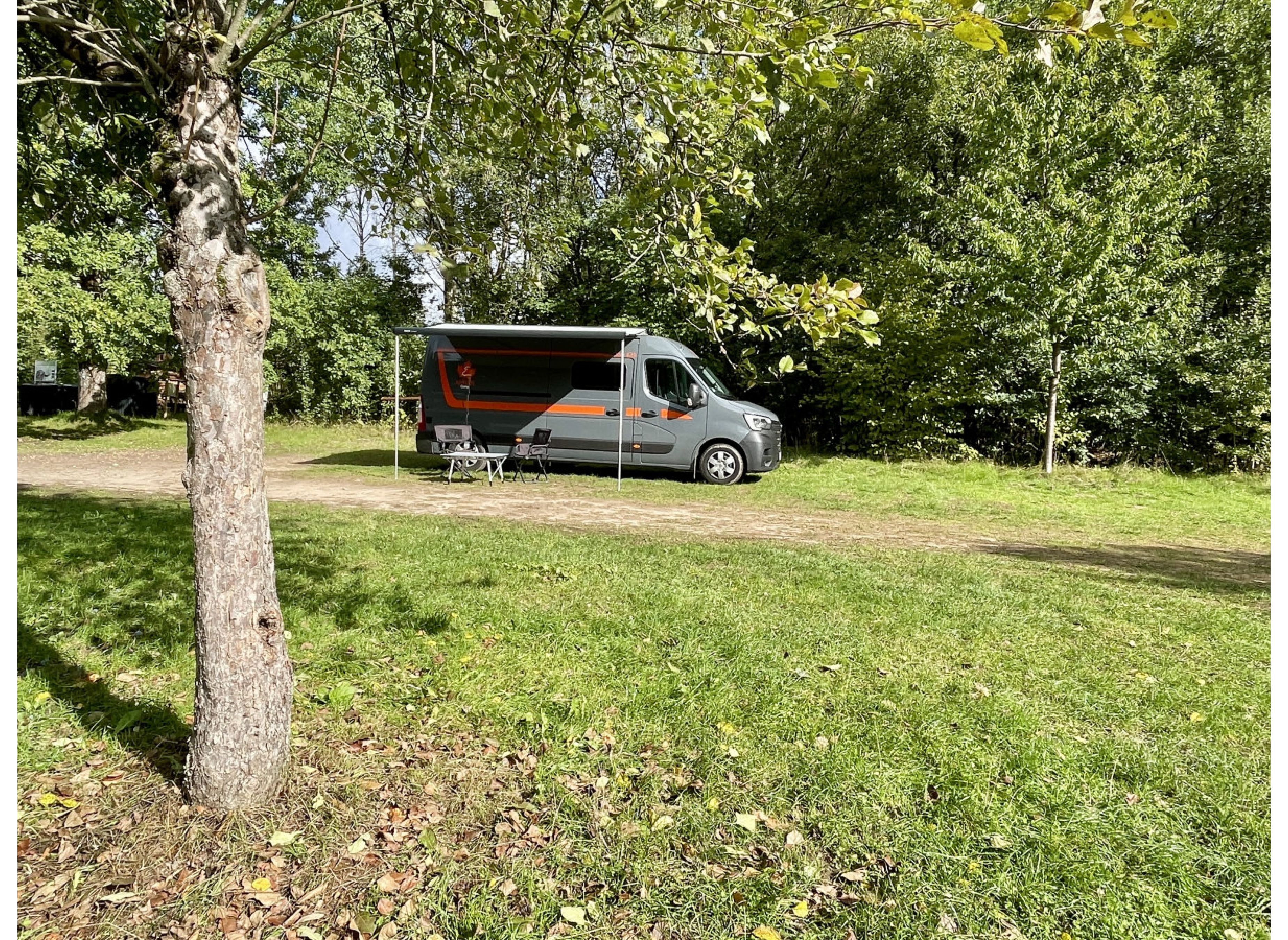 In freier Natur — Karavan Sitesi in Speichersdorf
