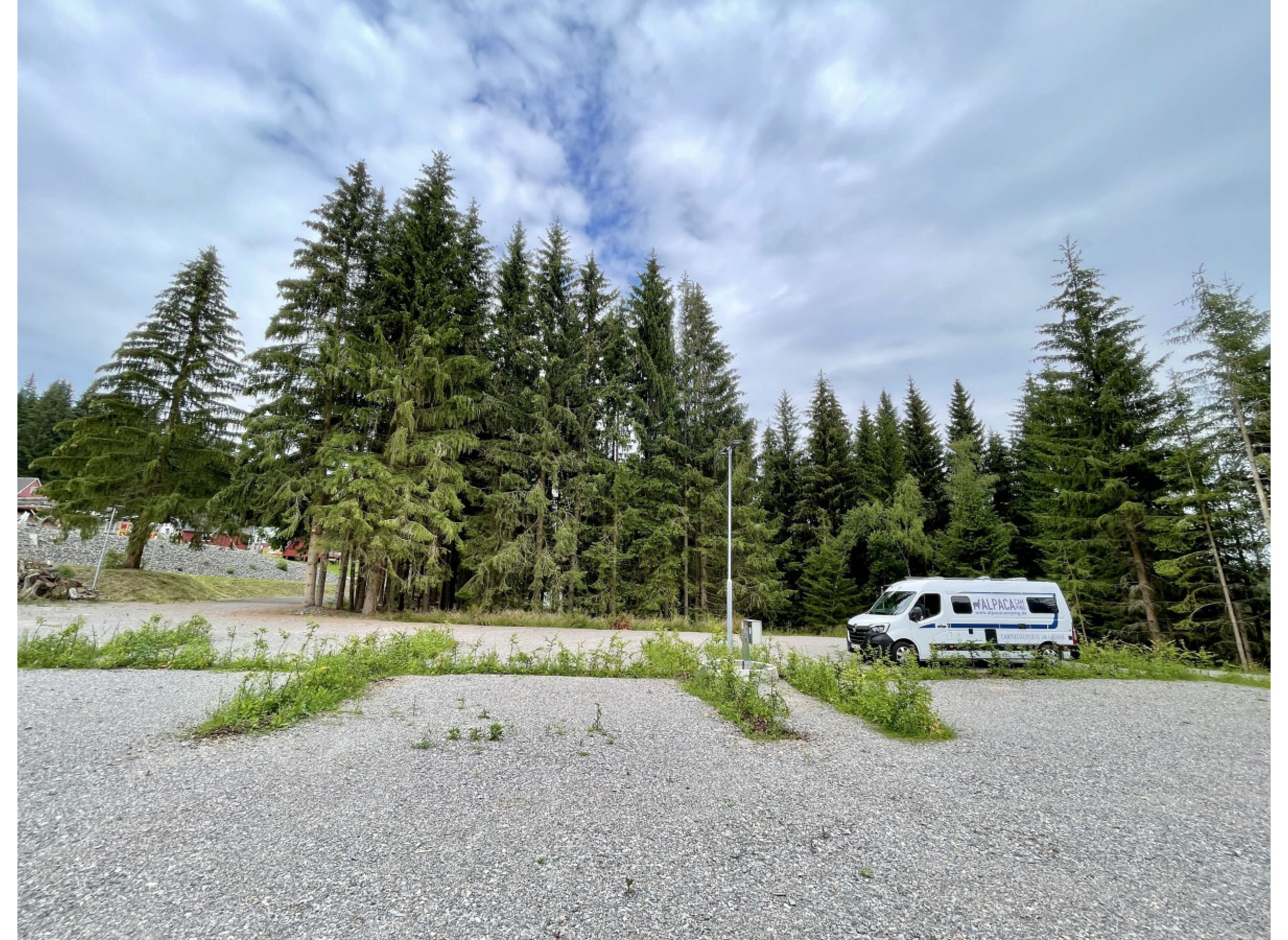 Im Erzgebirgsidyll #3 — Aire camping car in Breitenbrunn/Erzgeb.