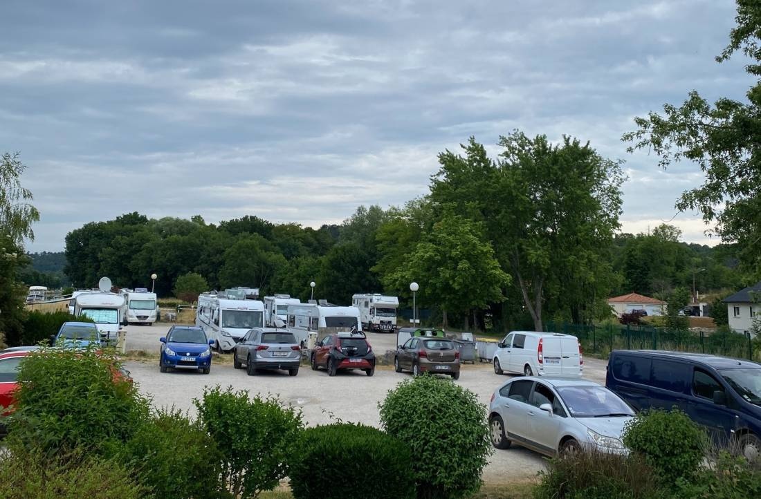 Stellplatz Chaumant — Bobilplass in Chaumont