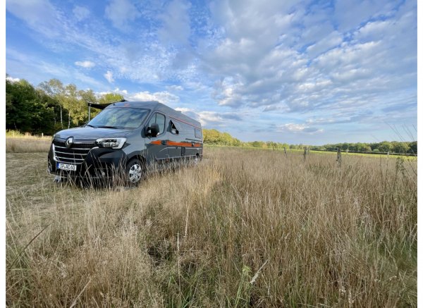 Stellplatz in der Wiese — Photo 3