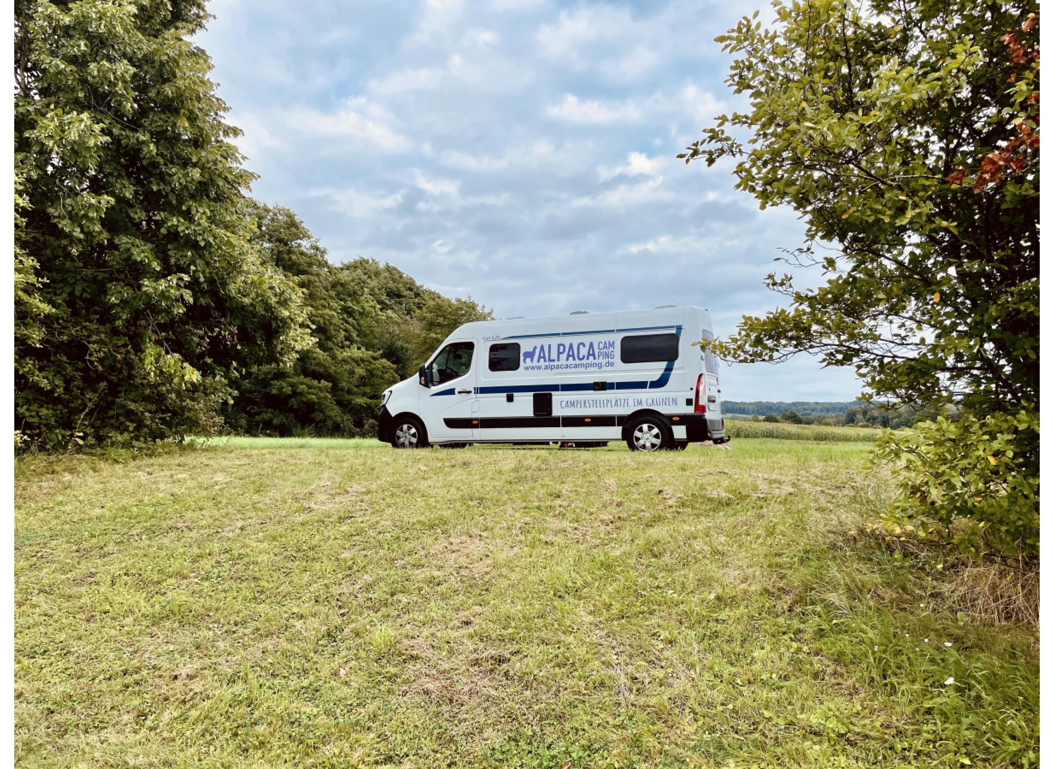 Camping in Siegendorf am Sportplatz — Campervan Site in Oberschwarzach