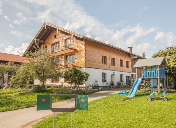 Bauernhofcamping auf dem Kreativhof Mitten im Chiemgau — Photo 2