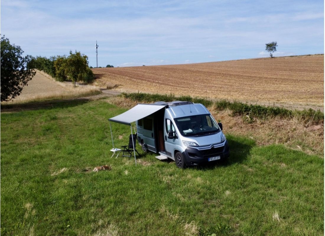 Stellplatz in herrlicher Tallage mit Blick auf Wiesenterrassen und Waldung #2 — Area di sosta in Duderstadt