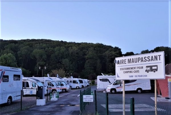 Stellplatz Étretat — Bobilplass in Étretat