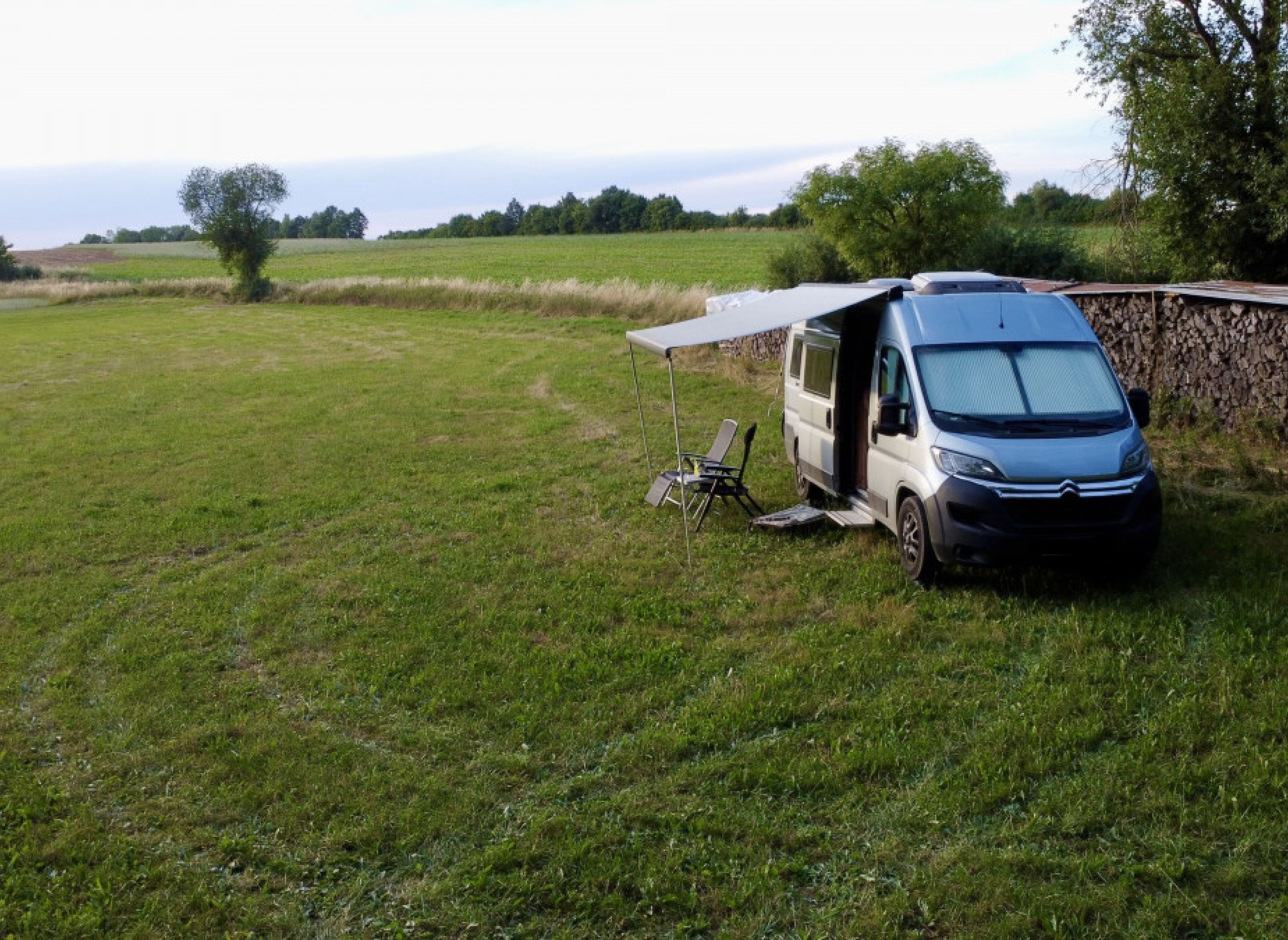 Stellplatz an der Waldwiese — Stellplatz in Denkendorf