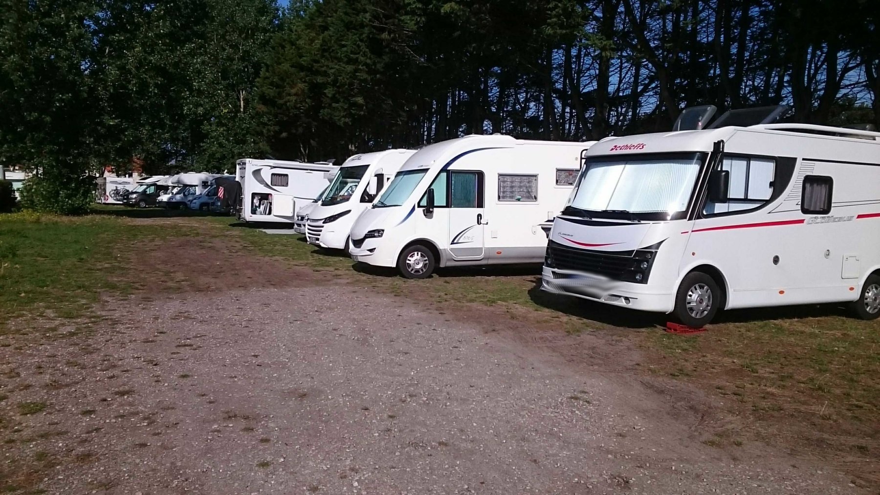 Stellplatz Berck Chez Mireille — Area Autocaravanas in Berck