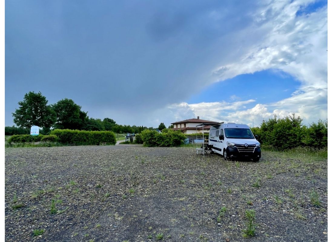 Traumhafter Stellplatz in der Nähe vom See — Campervan Site in Twist