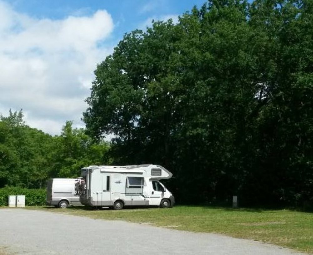 Wohnmobilstellplatz Talsperre Pöhl — QuickStop in Pöhl