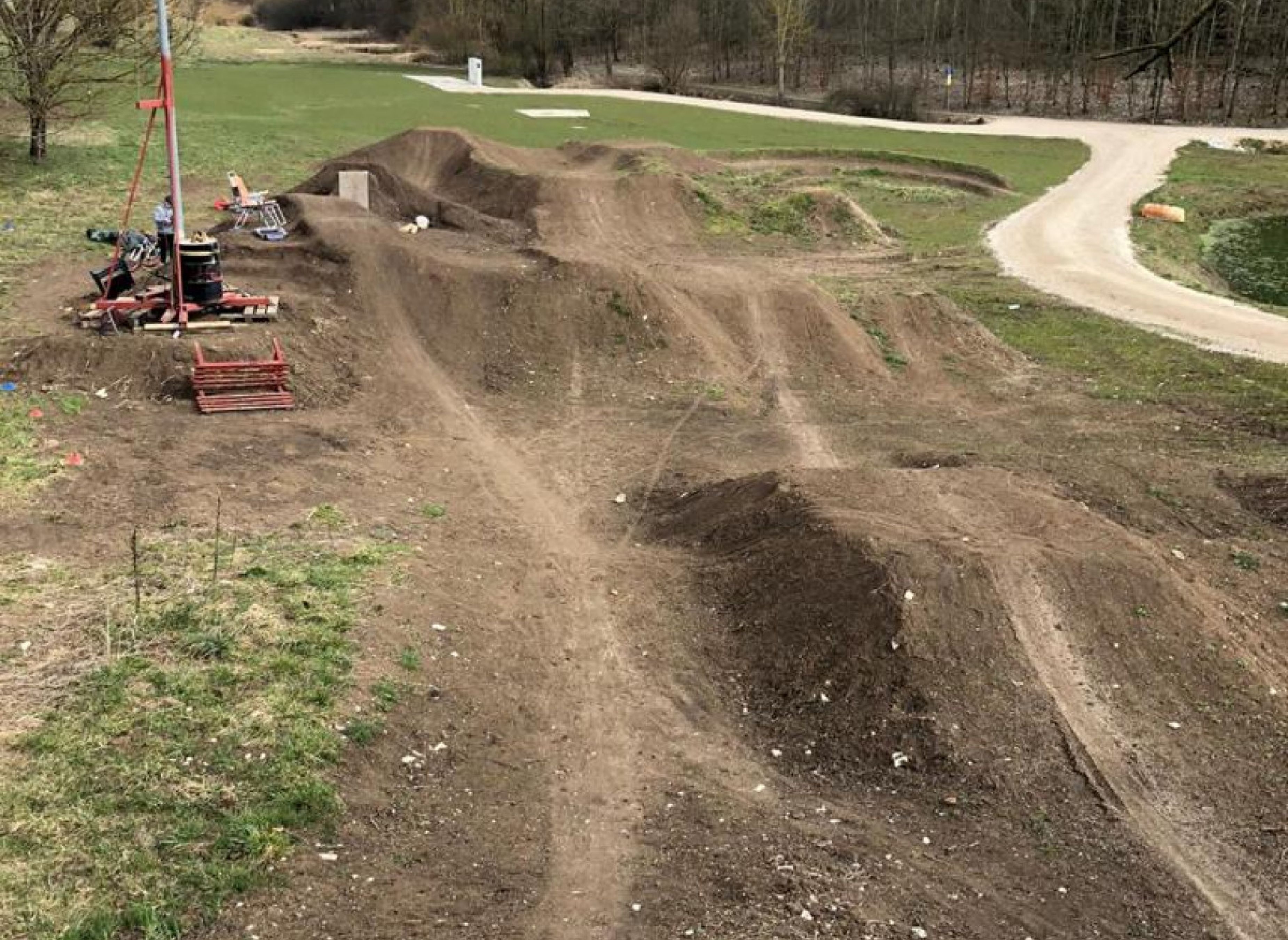 Mit Aussicht ins Tal — Aire camping car in Heiligenstadt in Oberfranken