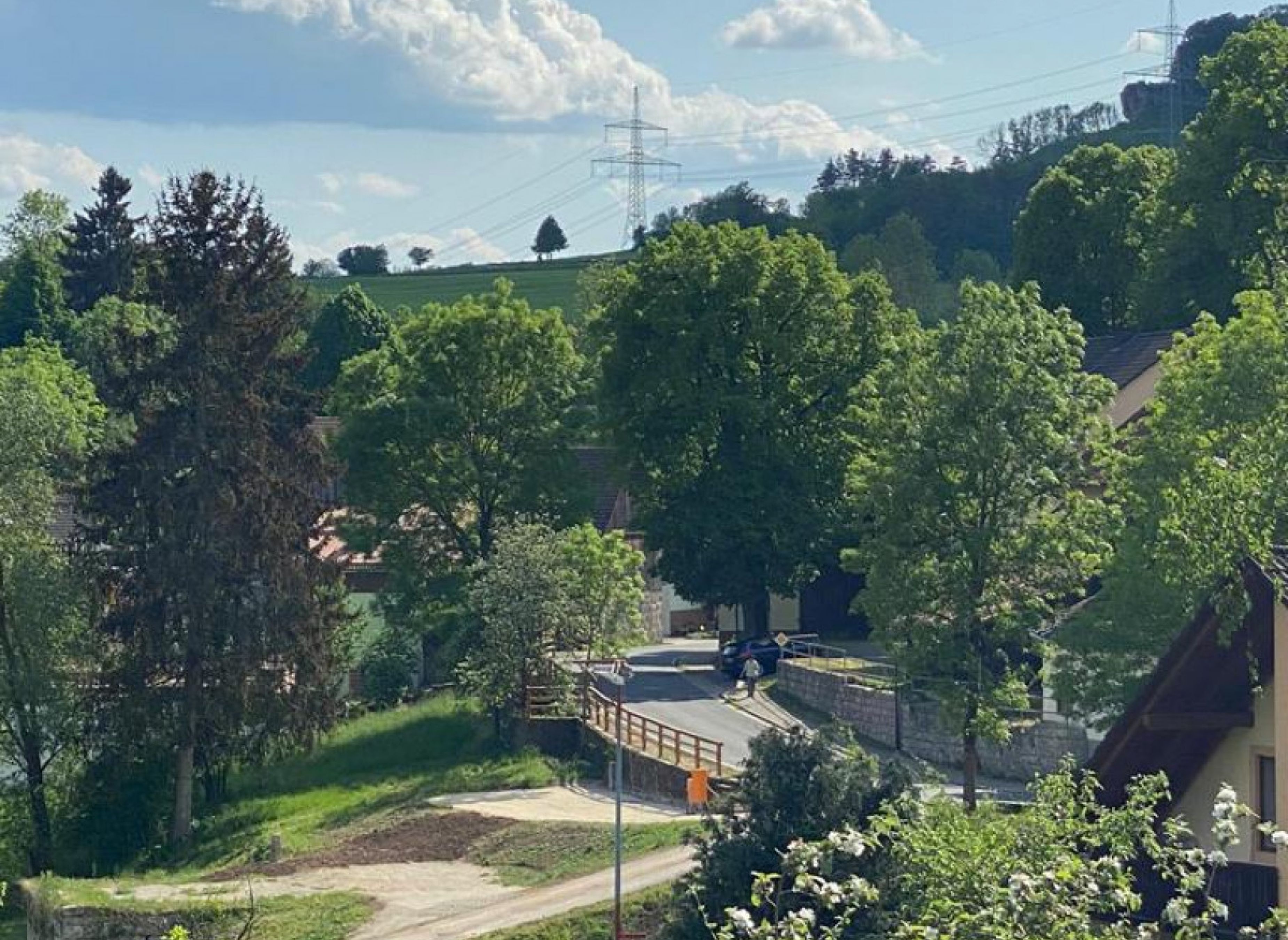 Mit Aussicht ins Tal — Campervan Site in Heiligenstadt in Oberfranken