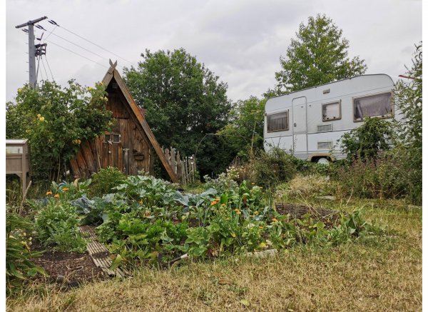 Einzelstellplatz auf dem Gartengrundstück — Photo 2