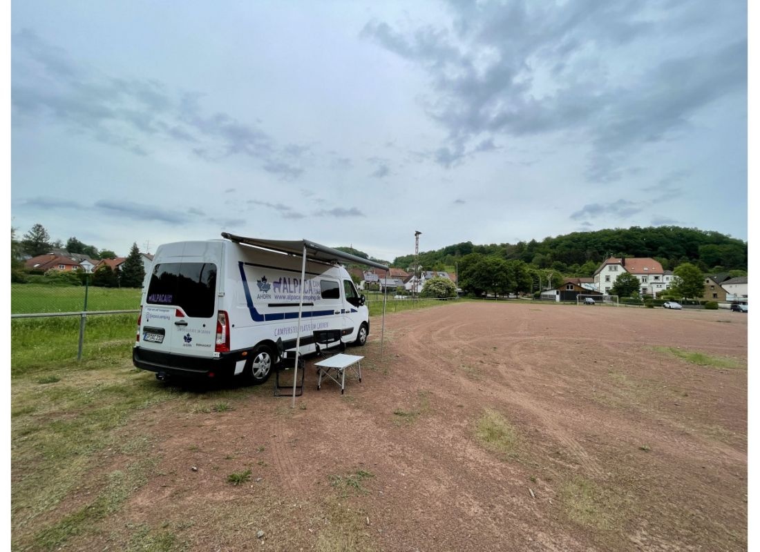 Wiese in den Lautertaler Auen — Aire camping car in Hirschhorn/Pfalz