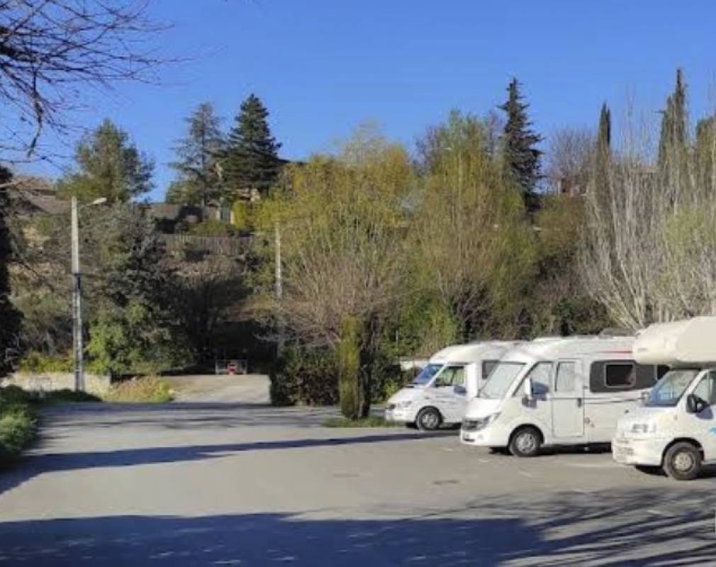 Stellplatz Mirabel-aux-Baronnies — Area Autocaravanas in Mirabel-aux-Baronnies