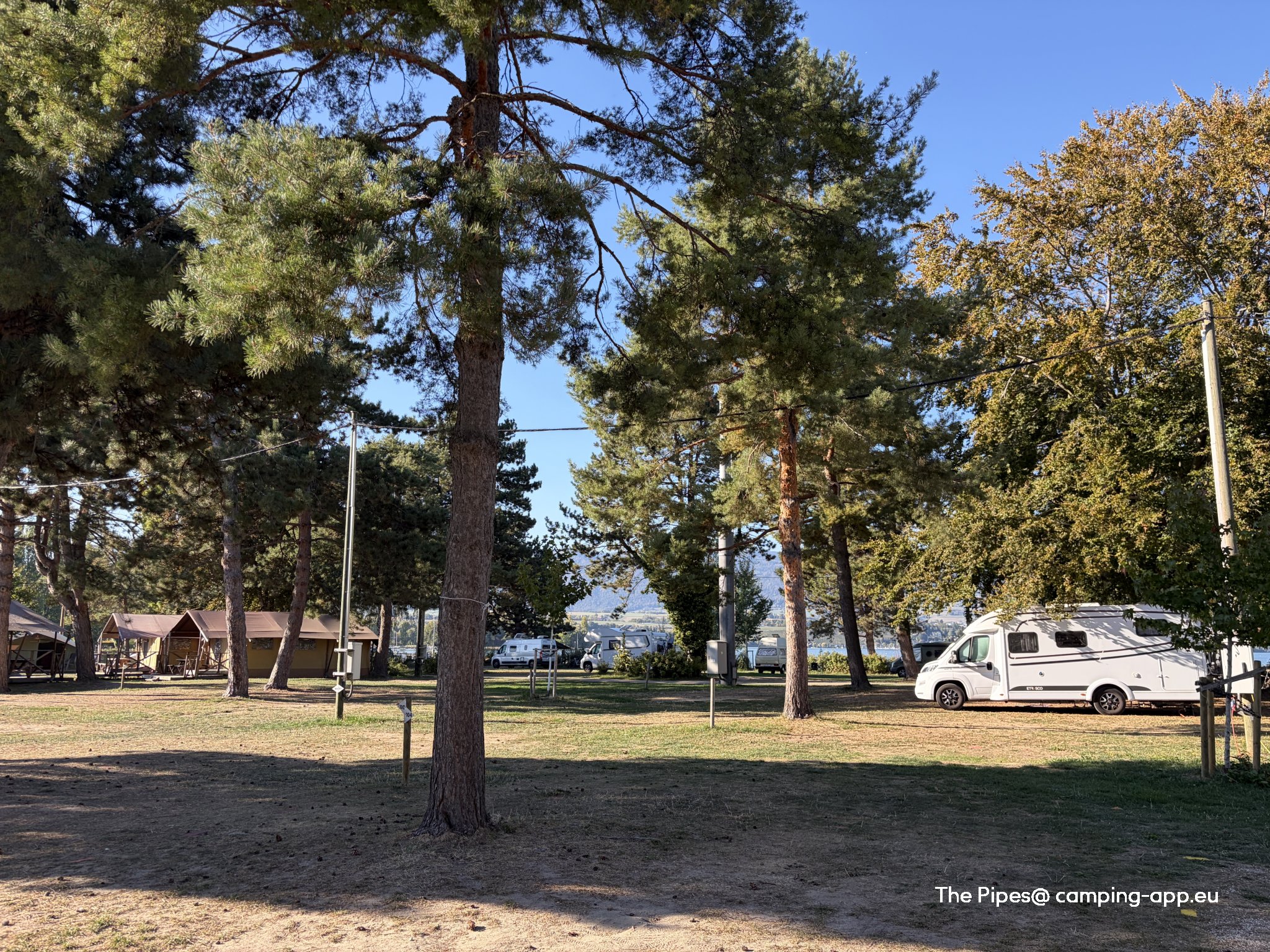 Camping Yverdon Plage — Kamp yeri in Yverdon-les-Bains