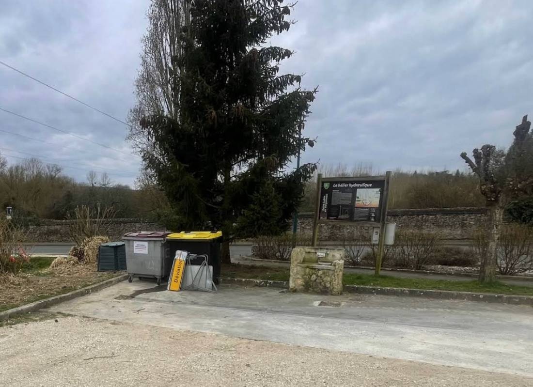 Stellplatz Saint-Lubin-en-Vergonnois — Karavan Sitesi in Saint-Lubin-en-Vergonnois
