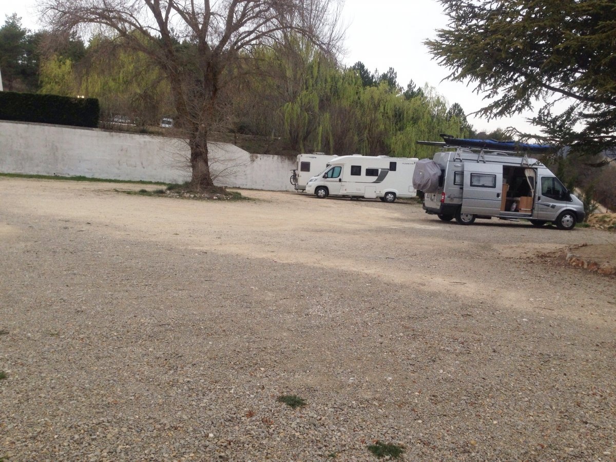 Stellplatz Les Salles-sur-Verdon — Campervan Site in Les Salles-sur-Verdon