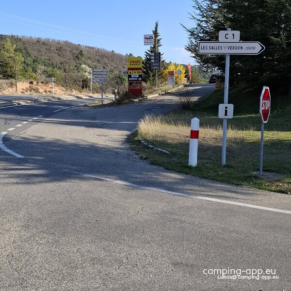 Stellplatz Les Salles-sur-Verdon — Photo 3