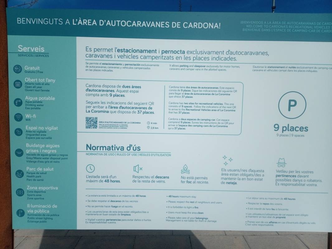 Àrea de Servei Autocaravanes Cardona — Camperplads in Cardona