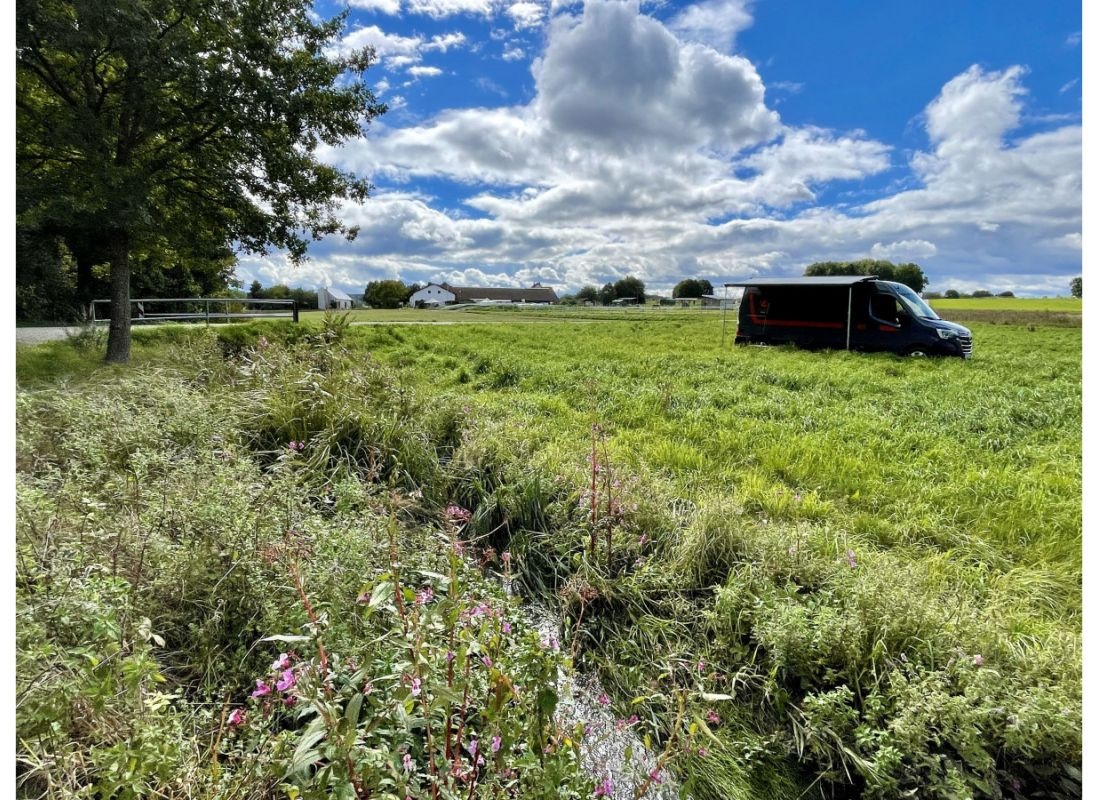 Idyllische Lage neben Pferden — Bobilplass in Reichertshofen