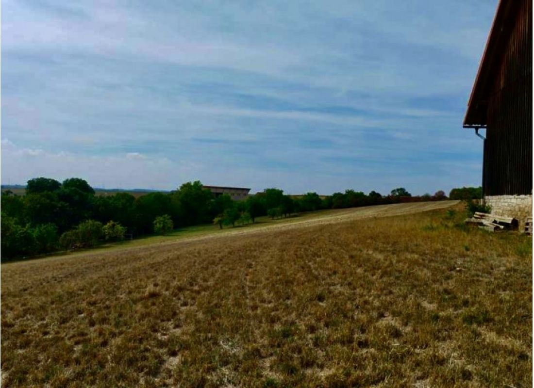 Aussicht über'n Ochsenfurter Gau — Camperplaats in Gaukönigshofen