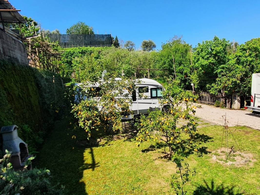 Oase di Verde — Stellplatz in Piano di Sorrento