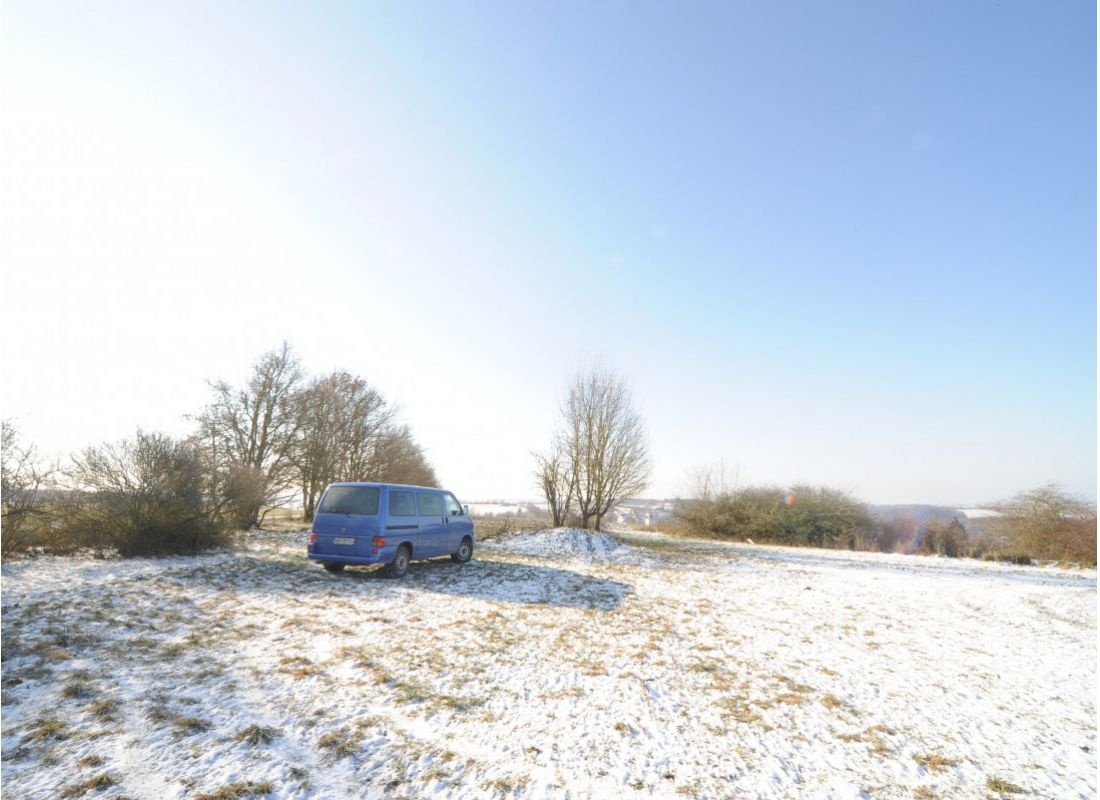 Holzplatz oberhalb der Brauerei — Karavan Sitesi in Bergen