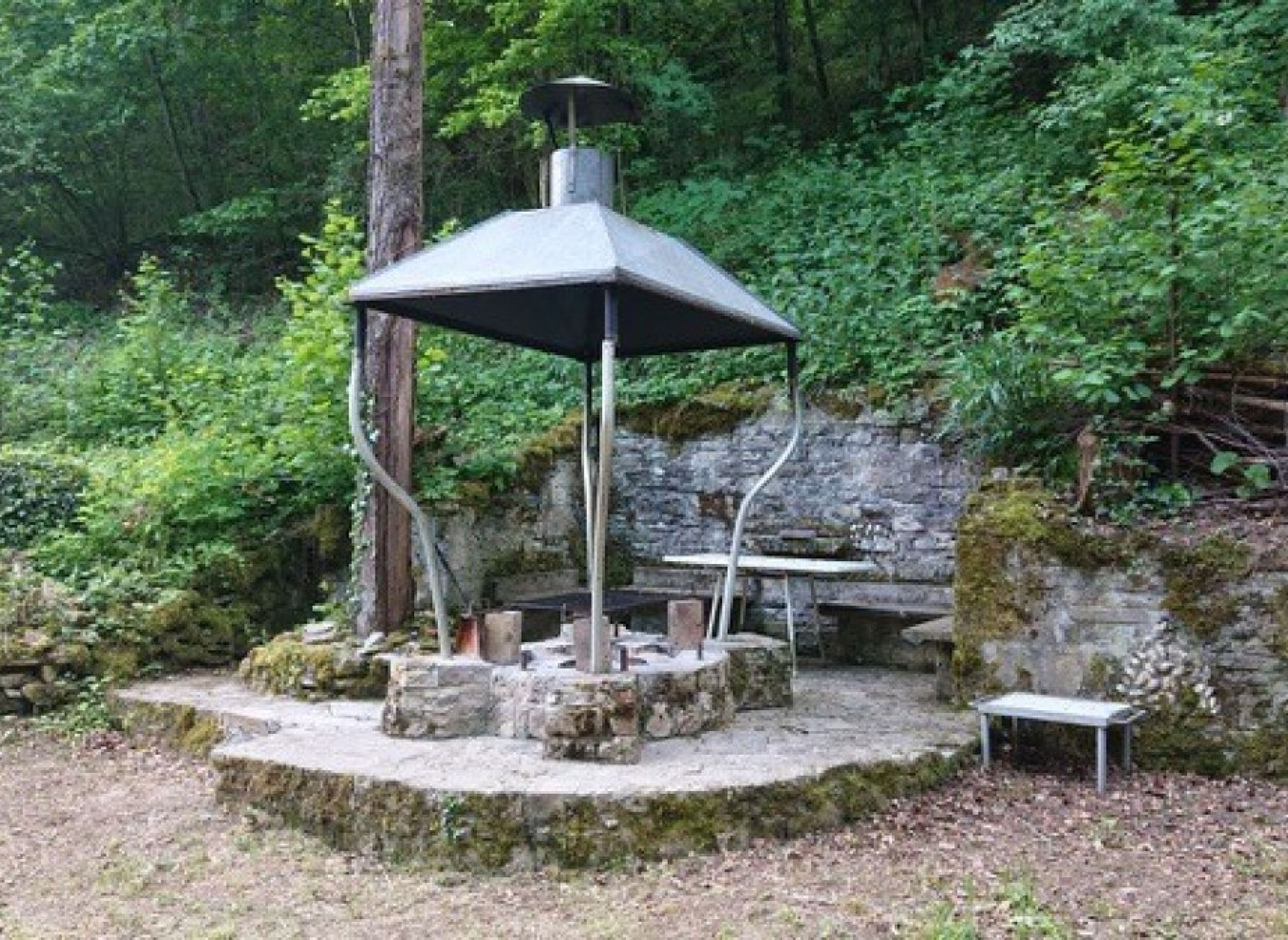 zeltplatz "Fuchseloch" bei Forchtenberg — Area Autocaravanas in Forchtenberg