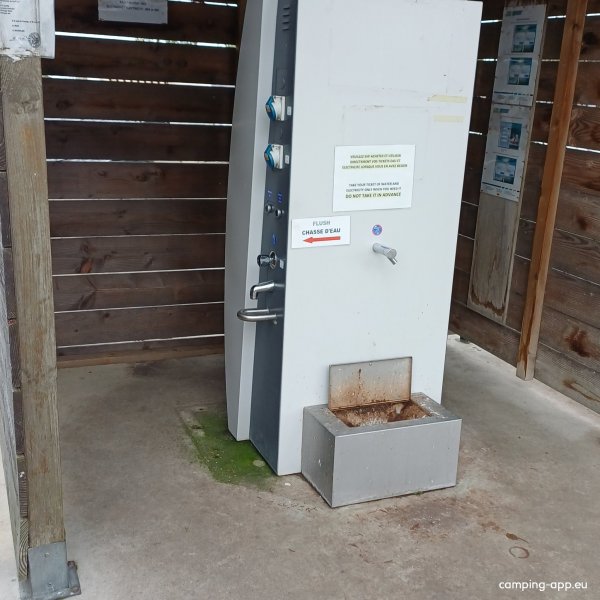 Stellplatz Saint-Jean-le-Thomas — Photo 3