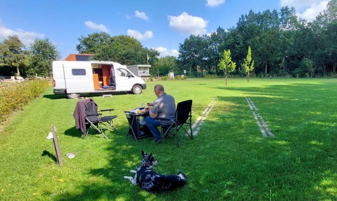 Campererf de Beetse — Sp. parking dla kamperów in Ter Apelkanaal