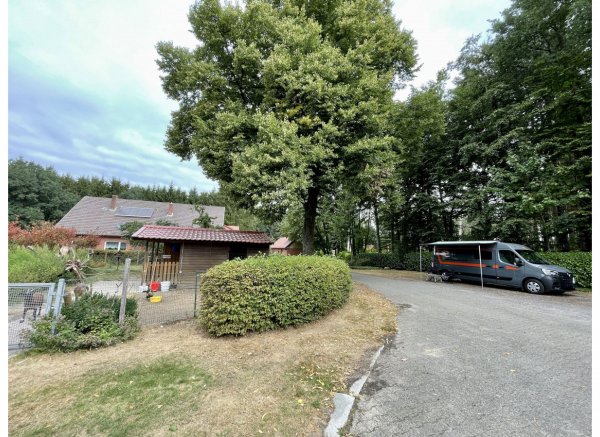 Stellplatz auf dem idyllischen Anwesen — Photo 2