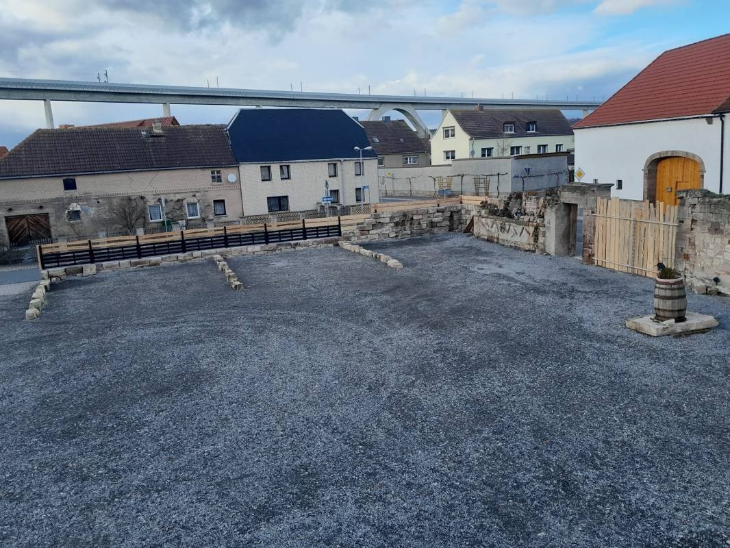 Wohnmobil Hafen — 露营车营地 in Karsdorf