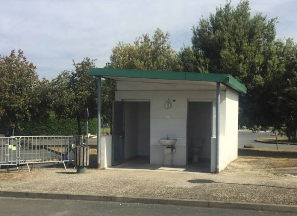 WoMo Stellplatz La Laigne — Photo 2