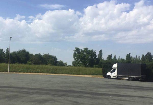 WoMo Stellplatz La Laigne — Photo 3