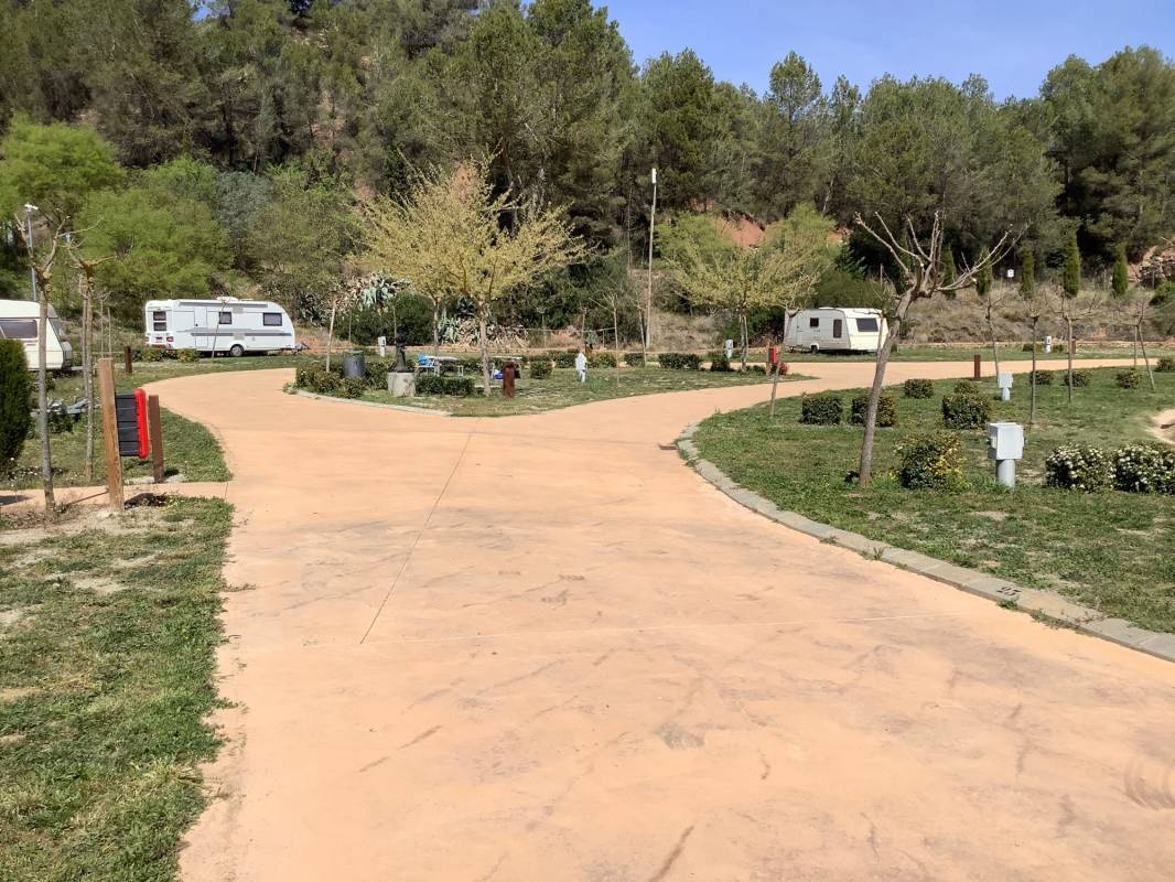 Montserrat — Campingplats in Sant Salvador de Guardiola