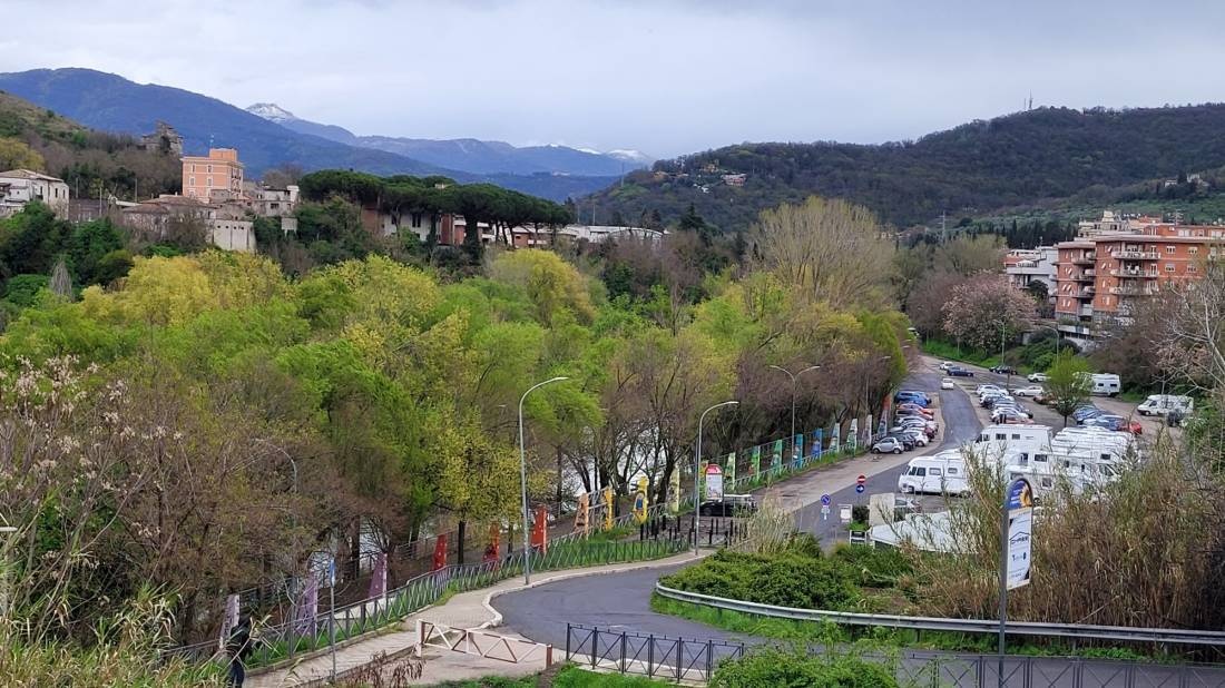 Tivoli am Fluss Aniene — 露营车营地 in Tivoli RM