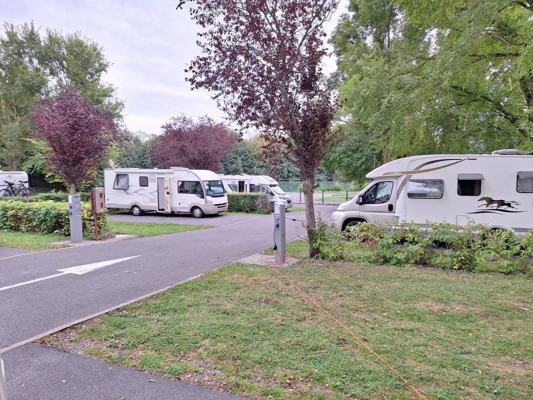 Stellplatz Château-Thierry — Area Autocaravanas in Château-Thierry