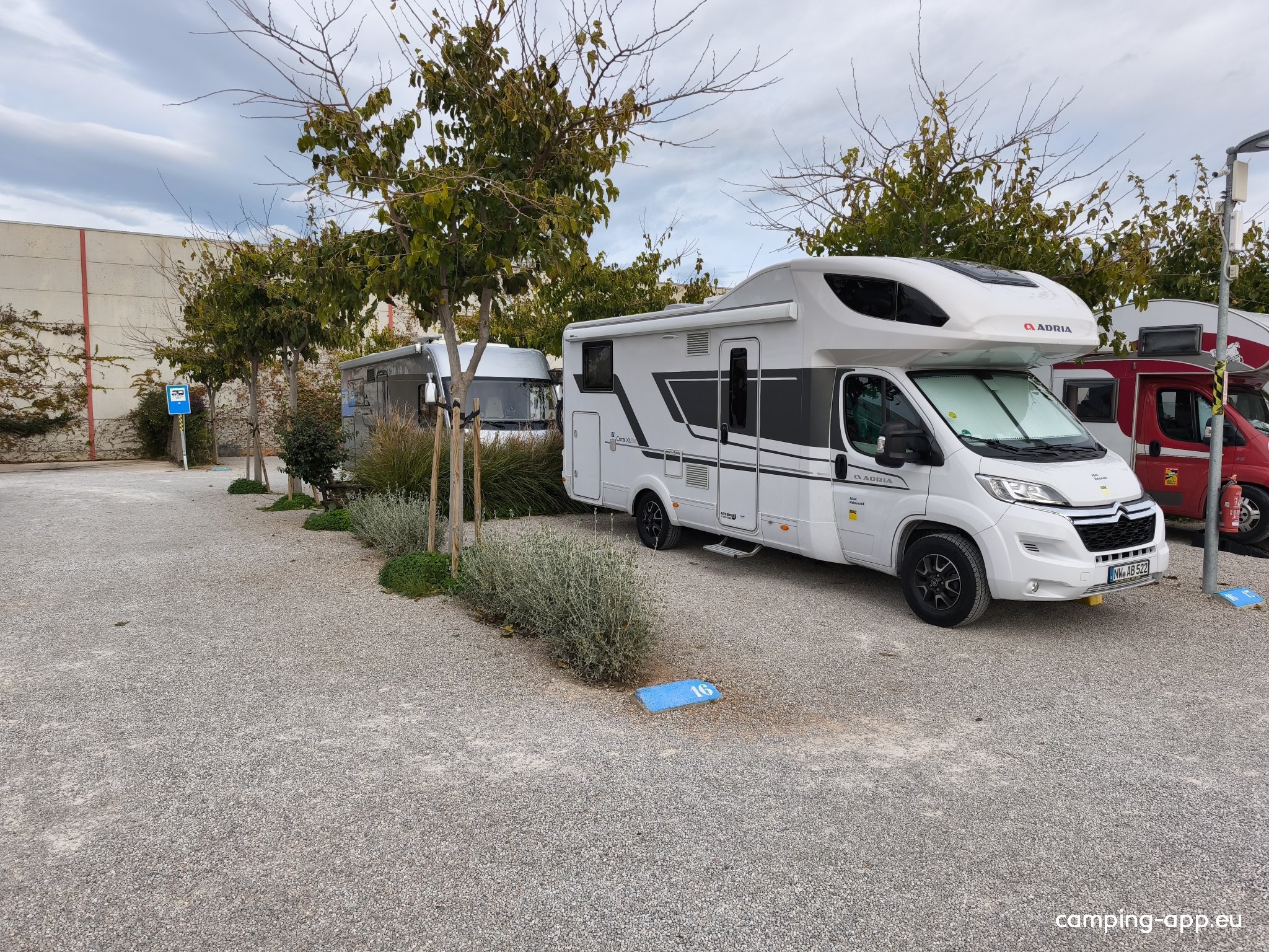 Nomadic Valencia Camping Car — Area Autocaravanas in Albalat dels Sorells