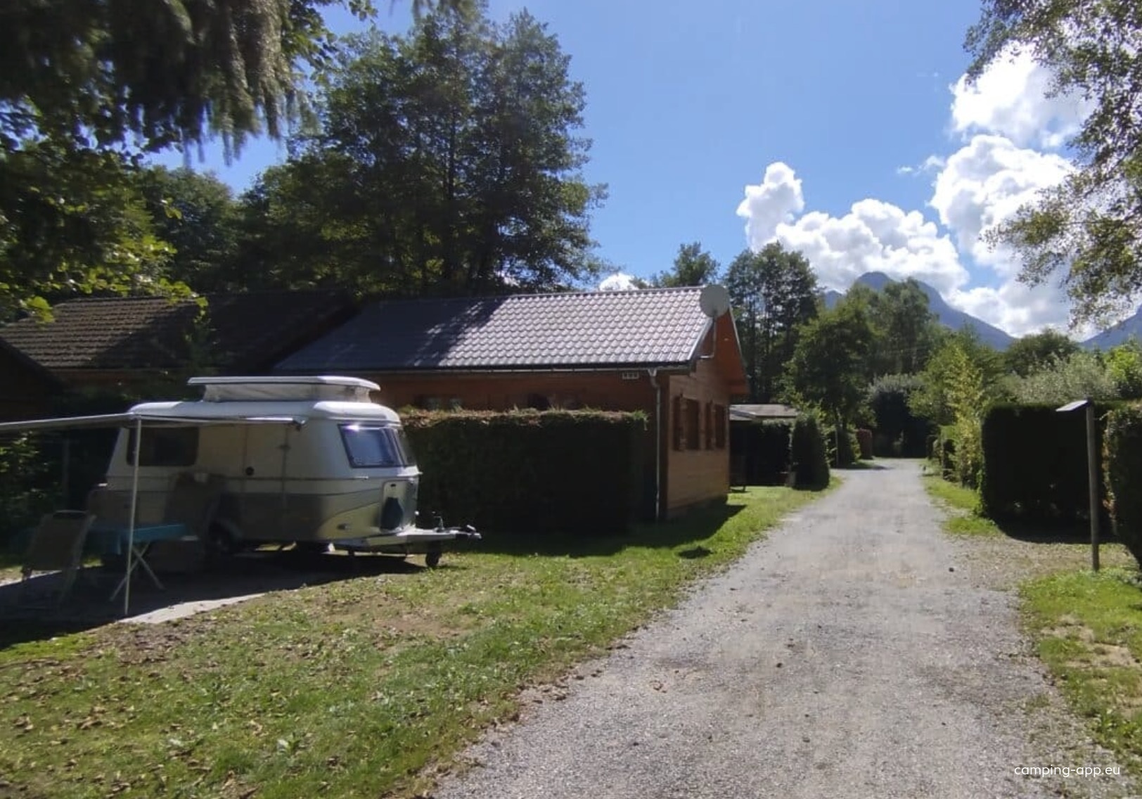 Camping le petit Lac *** — Campervan Site in Lathuile