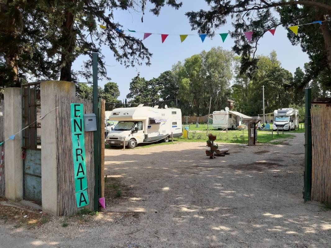 Justyna Parking — Aire camping car in Sant'Agata di Militello
