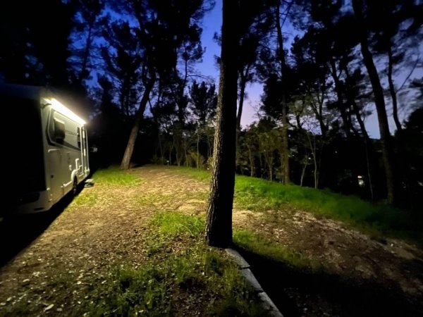 Camping Aix-en-Provence **** — Photo 2