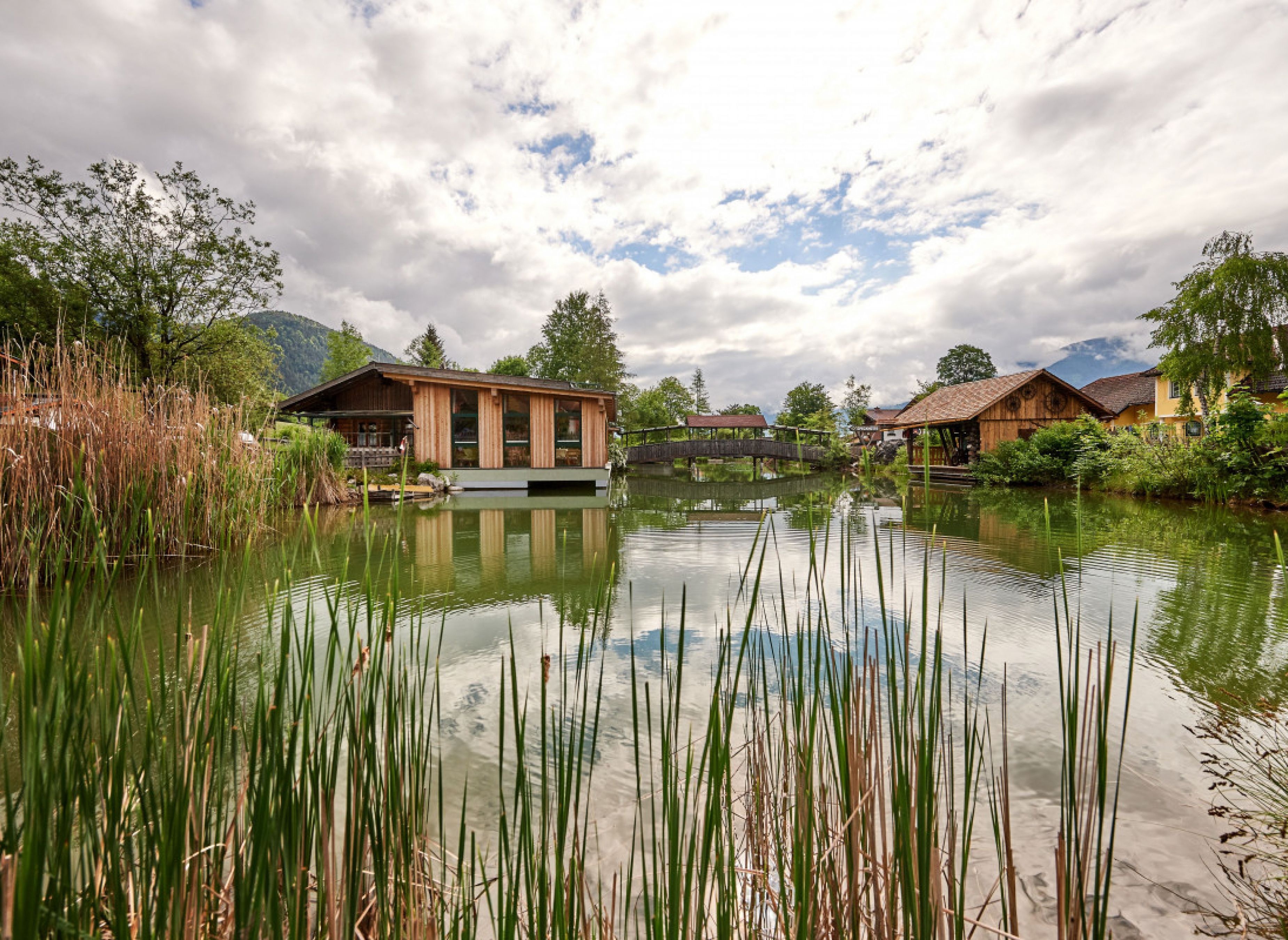 Im Urlaubsparadies #2 — Campervan Site in Haus